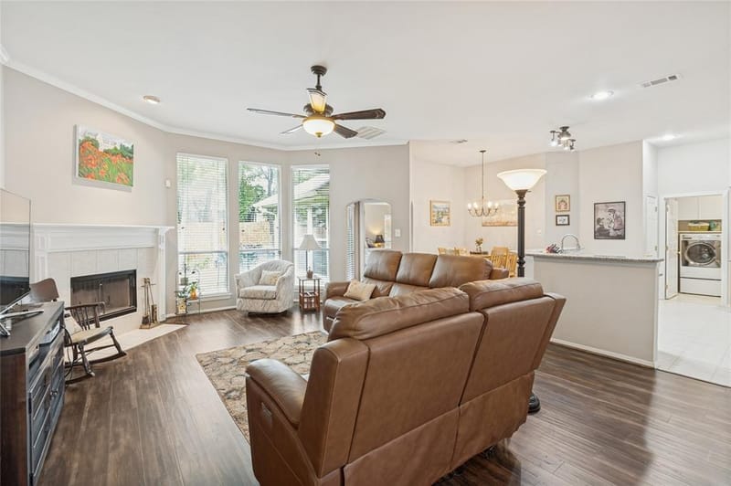 1374 Forest Creek Drive, Lewisville TX 75067 - Photo 9