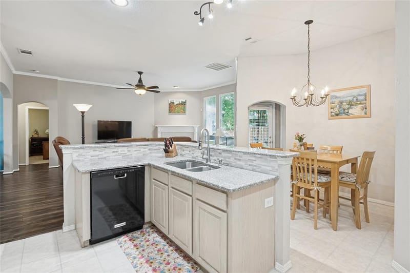 1374 Forest Creek Drive, Lewisville TX 75067 - Photo 11