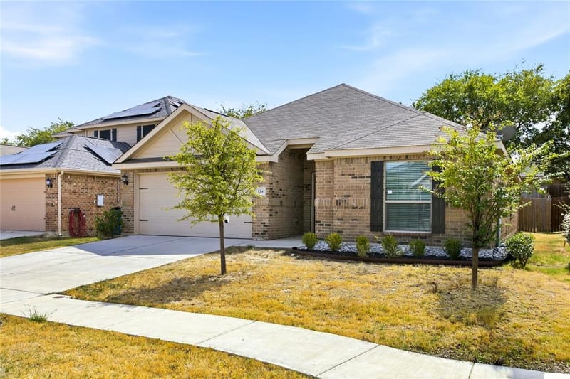 124 Morning Glory Drive, Sanger TX 76266 - Photo 2