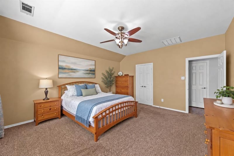 2402 Mallory Drive, Corinth TX 76210 - Photo 14
