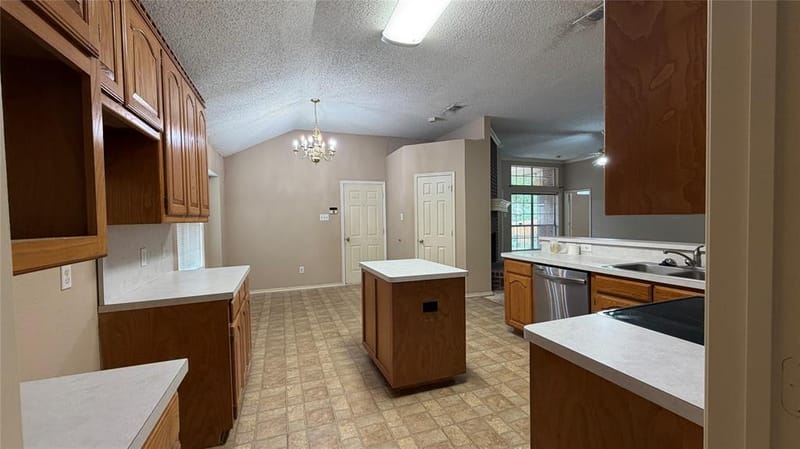 2718 High Pointe Boulevard, McKinney TX 75071 - Photo 8