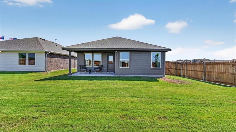 537 STERLING THICKET Lane, Denton TX 76259 - Photo 31