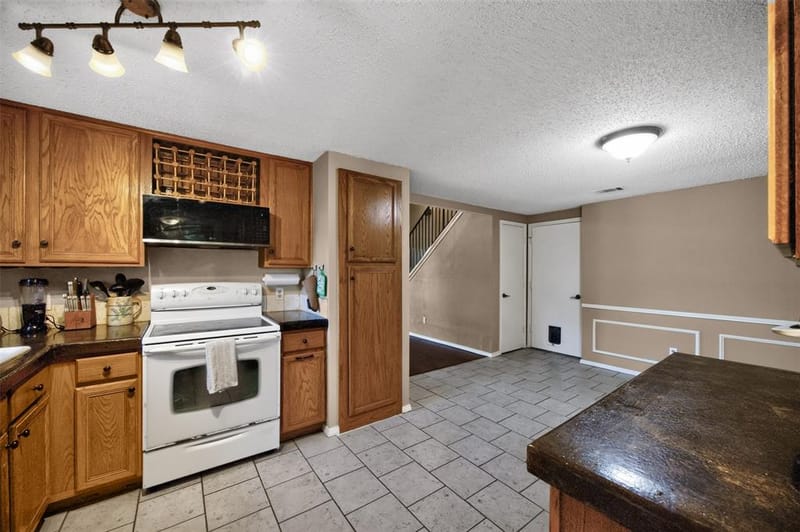 203 Briarglen Drive, Cedar Hill TX 75104 - Photo 12