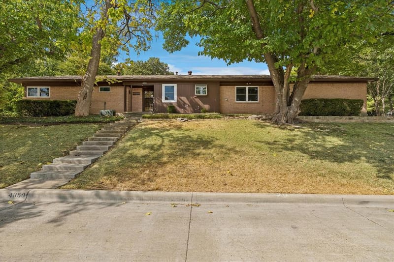 4850 Westcreek Drive, Fort Worth TX 76133