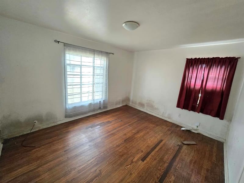 2710 Exeter Avenue, Dallas TX 75216 - Photo 4