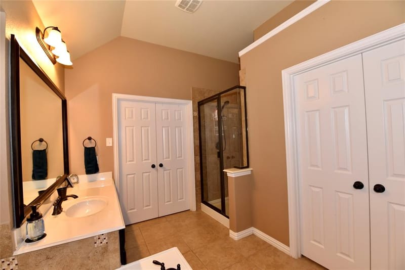 4124 Bonita Avenue, Denton TX 76210 - Photo 9