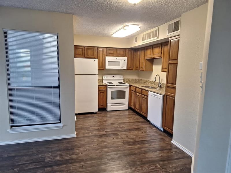 2309 Balsam Drive # K103, Arlington TX 76006 - Photo 5