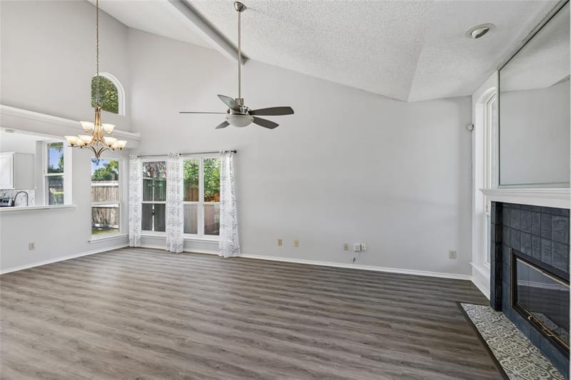 428 Arbor Creek Drive, Euless TX 76039 - Photo 3
