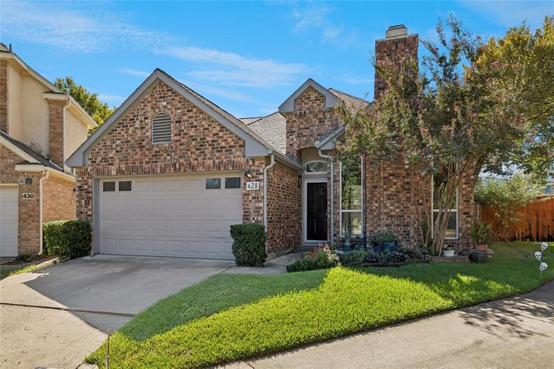 428 Arbor Creek Drive, Euless TX 76039