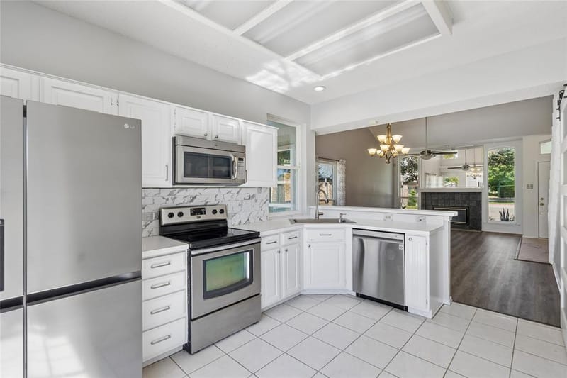 428 Arbor Creek Drive, Euless TX 76039 - Photo 11