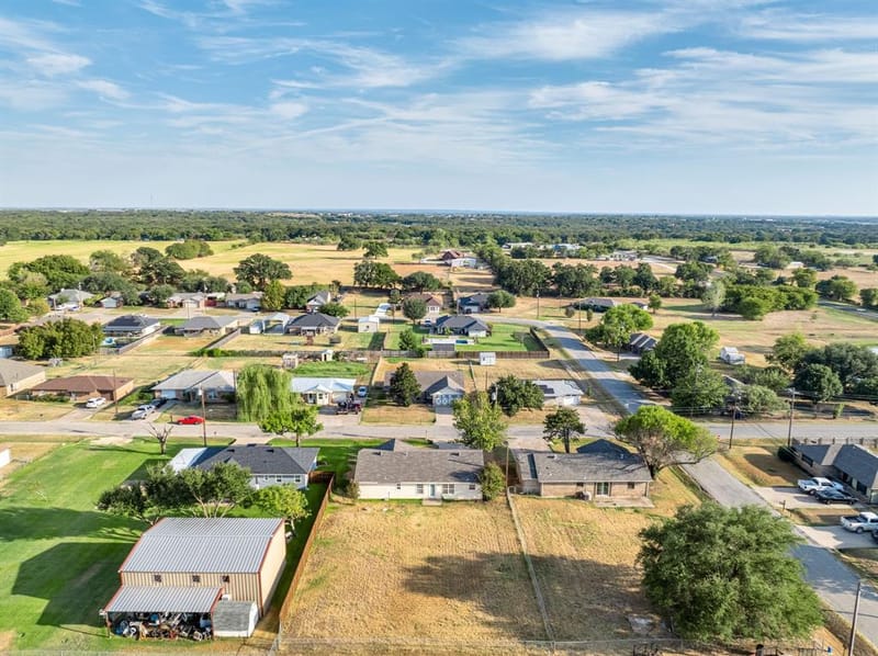 3904 Country Meadows Road, Granbury TX 76049 - Photo 38