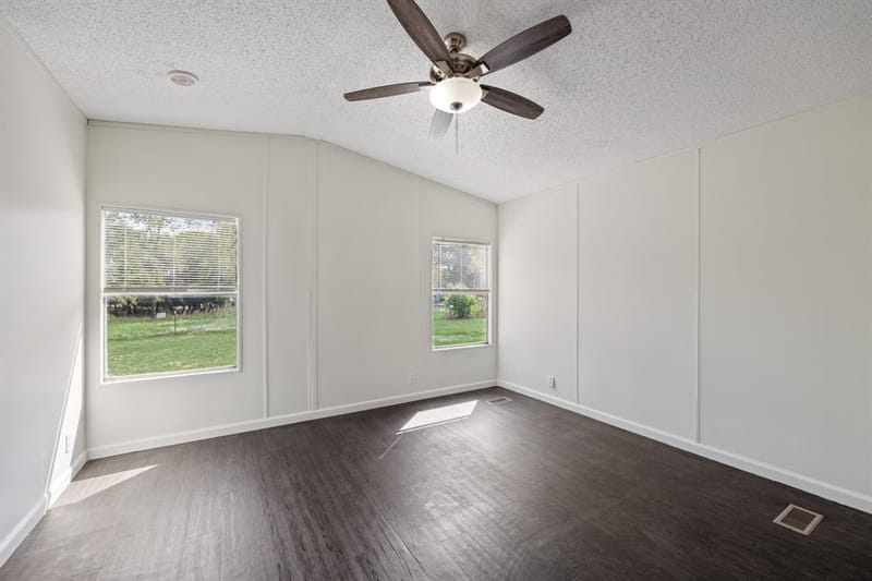 9330 Lynda Lane, Hawk Cove TX 75474 - Photo 17