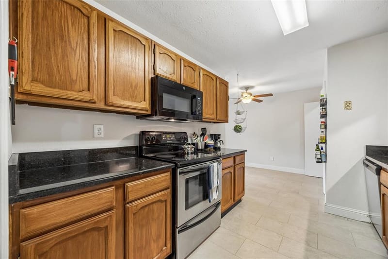 2312 Havenwood Drive, Arlington TX 76018 - Photo 9