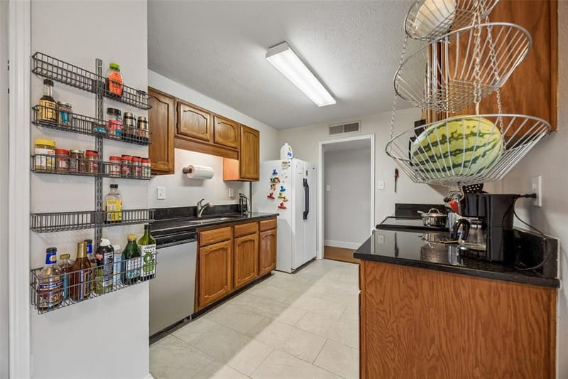 2312 Havenwood Drive, Arlington TX 76018 - Photo 10