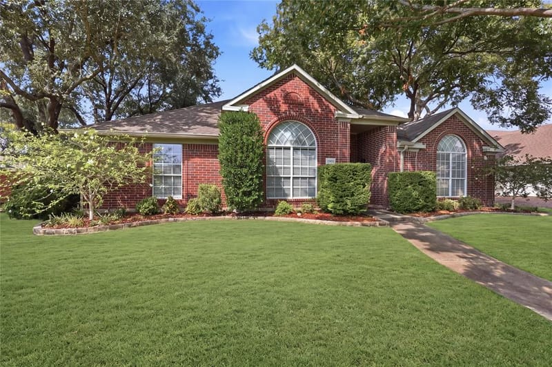 1905 Greenhill Drive, Rowlett TX 75088 - Photo 7