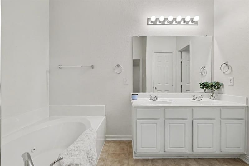 1235 Clearwater Drive, Grand Prairie TX 75052 - Photo 18