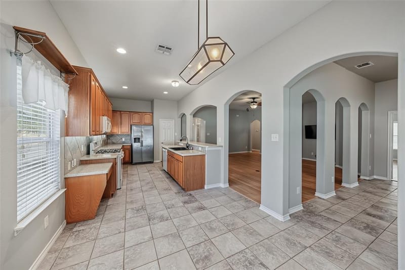 1009 Greenview Lane, Savannah TX 76227 - Photo 21