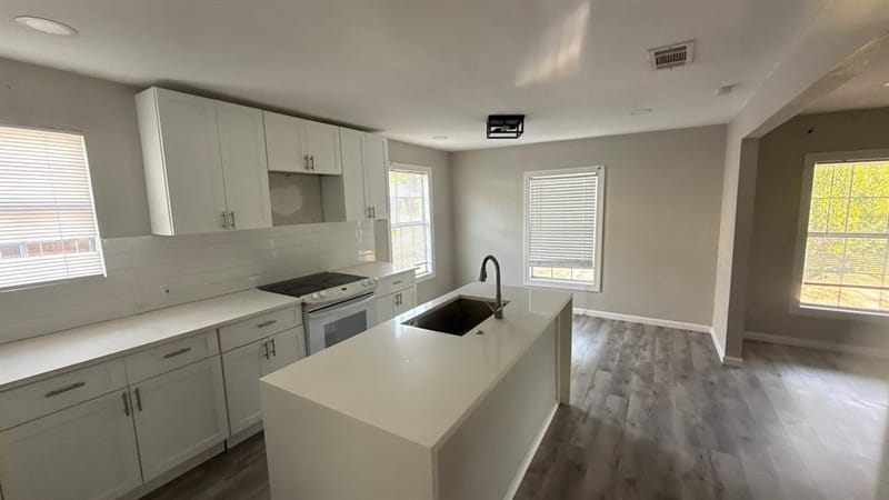 1402 Inwood Boulevard, Garland TX 75042 - Photo 3