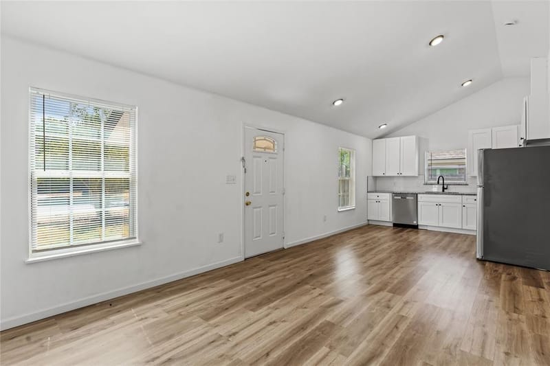 2123 Burnett Avenue, Waco TX 76706 - Photo 7