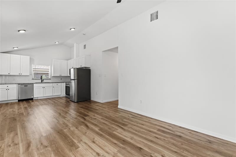2123 Burnett Avenue, Waco TX 76706 - Photo 8