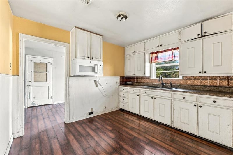 814 S Pierce Street, McGregor TX 76657 - Photo 6