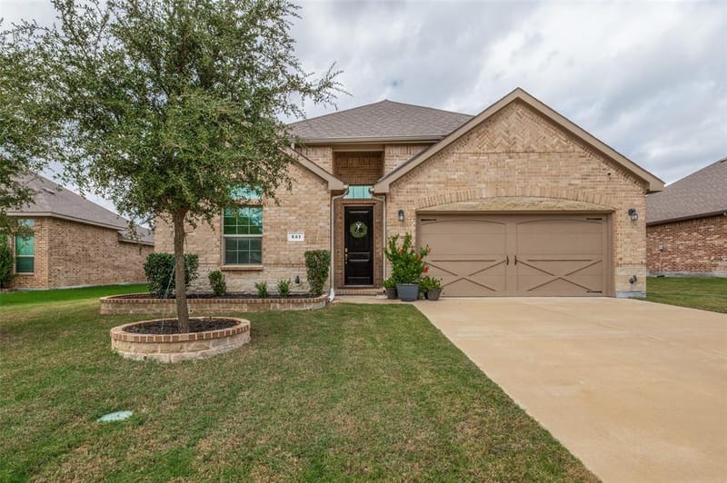 641 Grove Park Lane, Midlothian TX 76065 - Photo 2