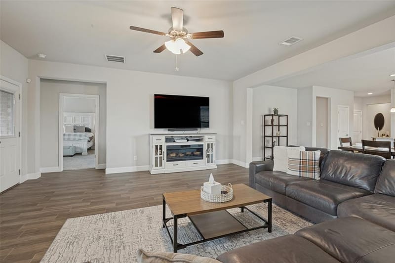 641 Grove Park Lane, Midlothian TX 76065 - Photo 5