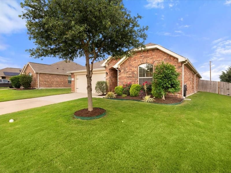 125 Lariat Trail, Waxahachie TX 75165 - Photo 4