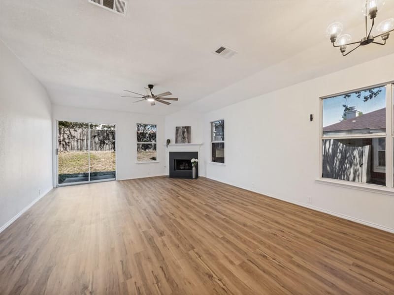 1309 Dundee Drive, Arlington TX 76002 - Photo 6