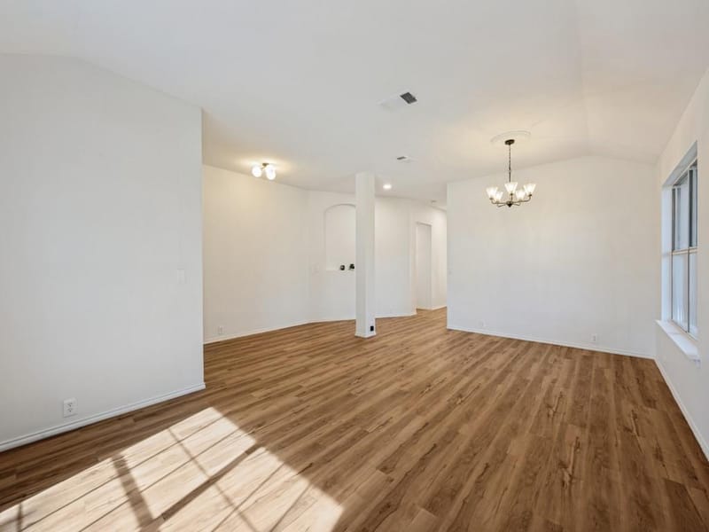 1309 Dundee Drive, Arlington TX 76002 - Photo 4