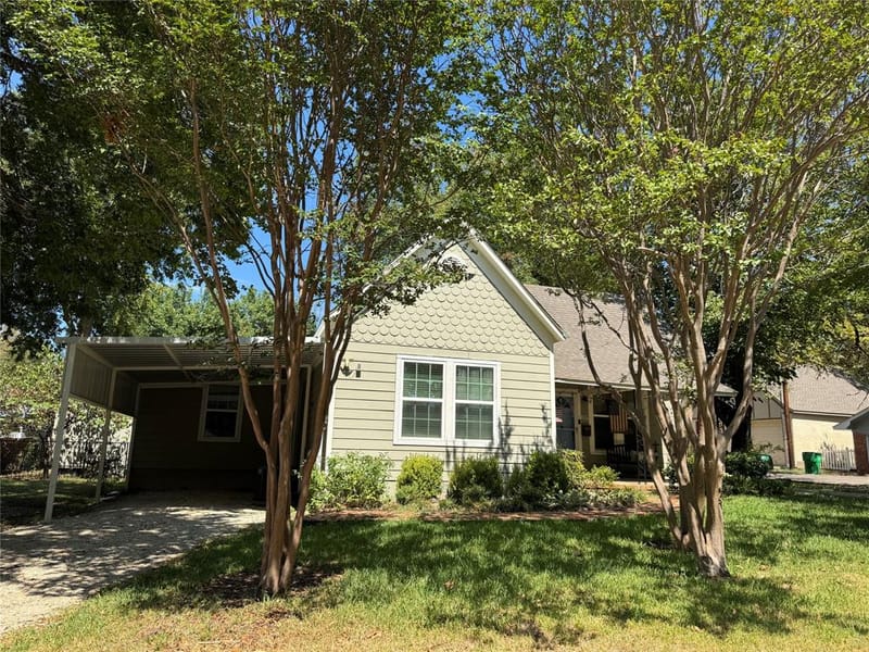 229 E Tennie Street, Gainesville TX 76240 - Photo 22