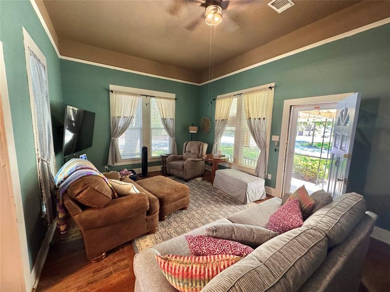 229 E Tennie Street, Gainesville TX 76240 - Photo 15