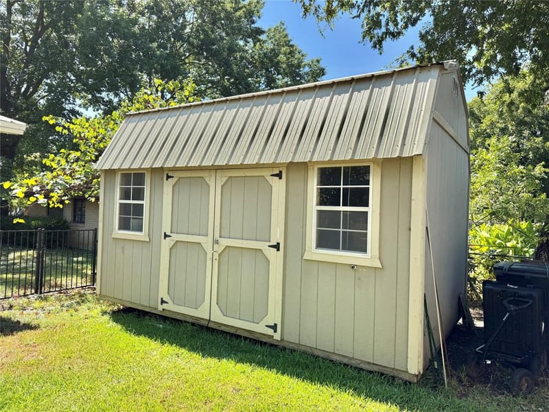 229 E Tennie Street, Gainesville TX 76240 - Photo 25