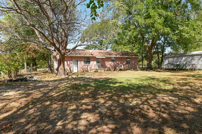 405 Fm 816, Wolfe City TX 75496 - Photo 34