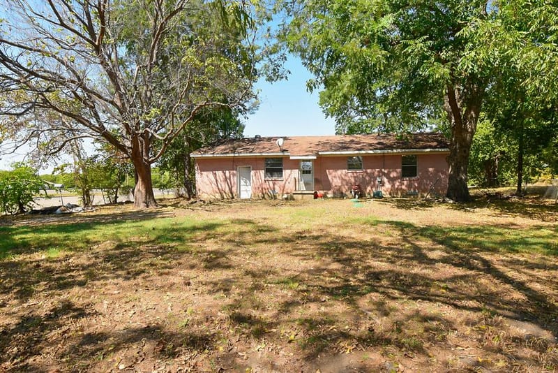 405 Fm 816, Wolfe City TX 75496 - Photo 33