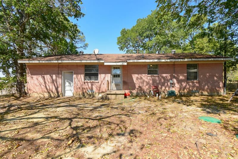 405 Fm 816, Wolfe City TX 75496 - Photo 35