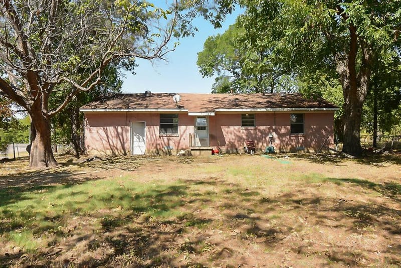405 Fm 816, Wolfe City TX 75496 - Photo 31