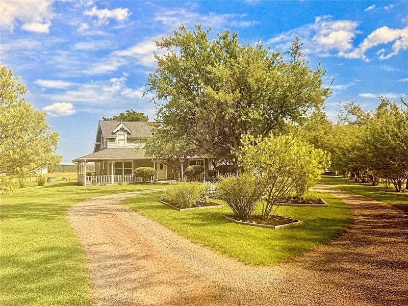 2284 Mitchell Road, Krum TX 76249 - Photo 2