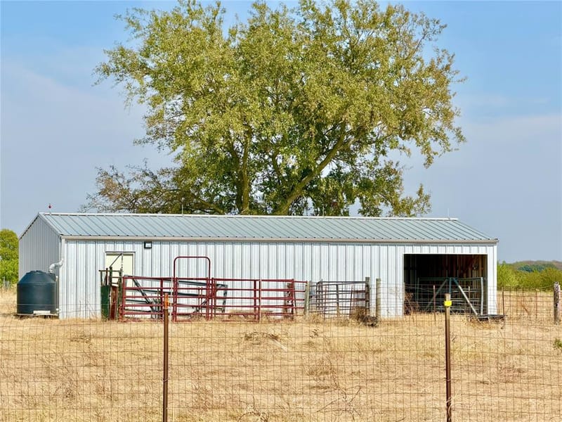 2284 Mitchell Road, Krum TX 76249 - Photo 25
