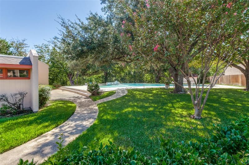 351 Valley Park Drive, Garland TX 75043 - Photo 16