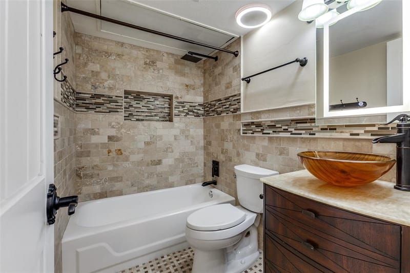 351 Valley Park Drive, Garland TX 75043 - Photo 11