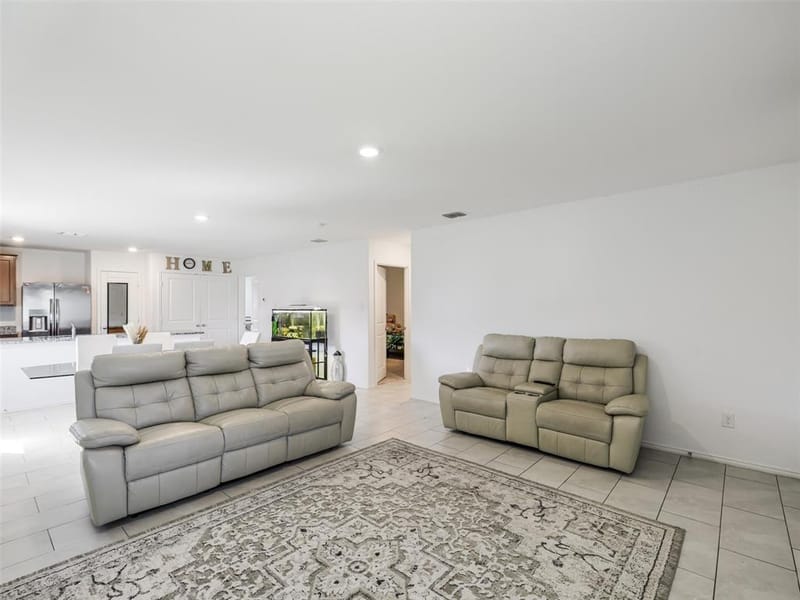 2932 Dora Drive, Fort Worth TX 76119 - Photo 6