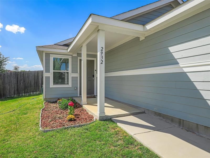 2932 Dora Drive, Fort Worth TX 76119 - Photo 3