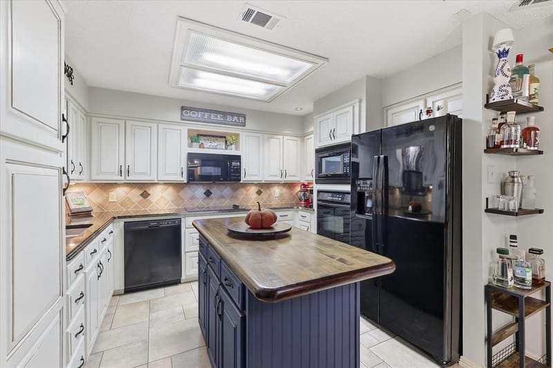 707 Glenn Drive, Euless TX 76039 - Photo 17
