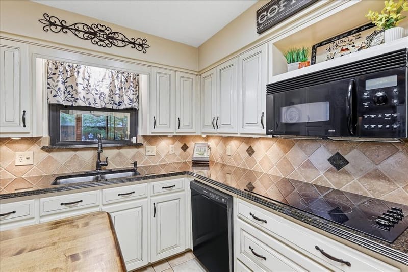 707 Glenn Drive, Euless TX 76039 - Photo 16