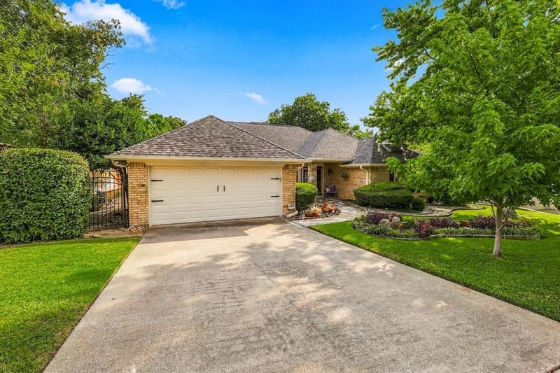 707 Glenn Drive, Euless TX 76039 - Photo 38