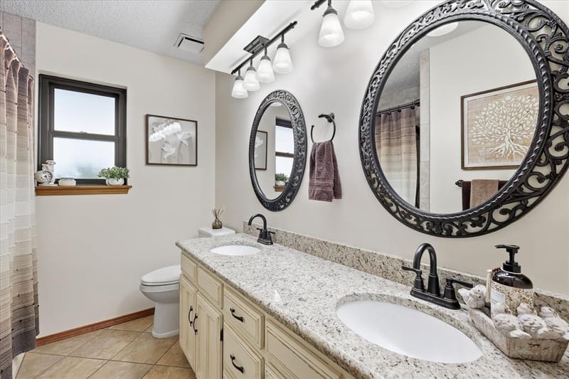 707 Glenn Drive, Euless TX 76039 - Photo 10