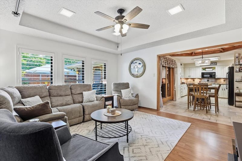 707 Glenn Drive, Euless TX 76039 - Photo 15