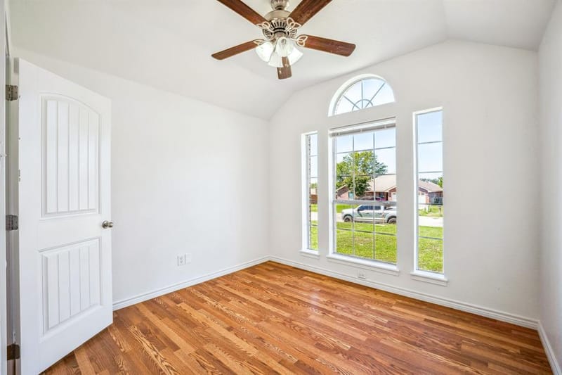 320 Midnight Shadow, Stephenville TX 76401 - Photo 12
