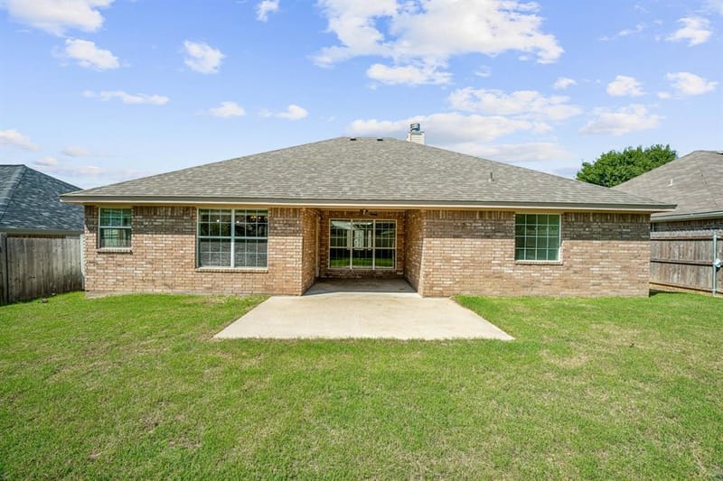 320 Midnight Shadow, Stephenville TX 76401 - Photo 15
